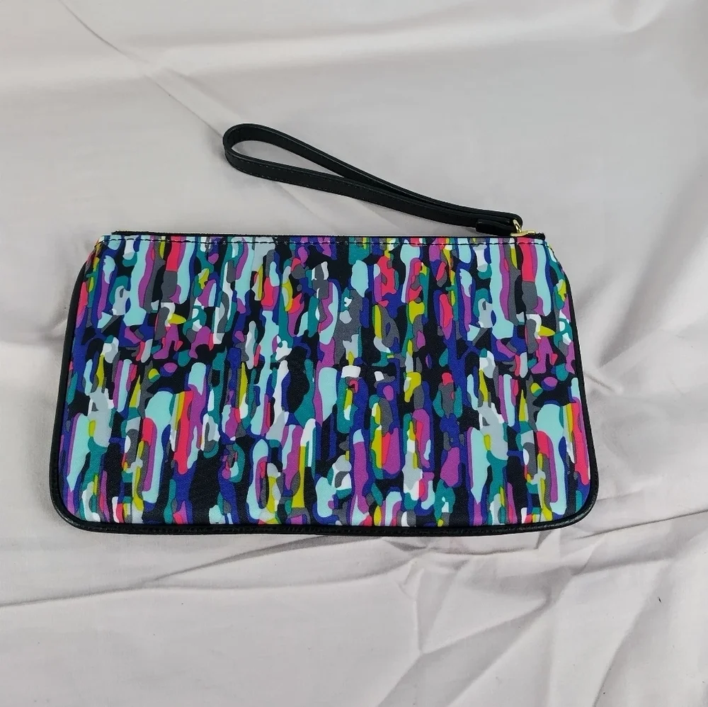 Vera Bradley twice has outfit